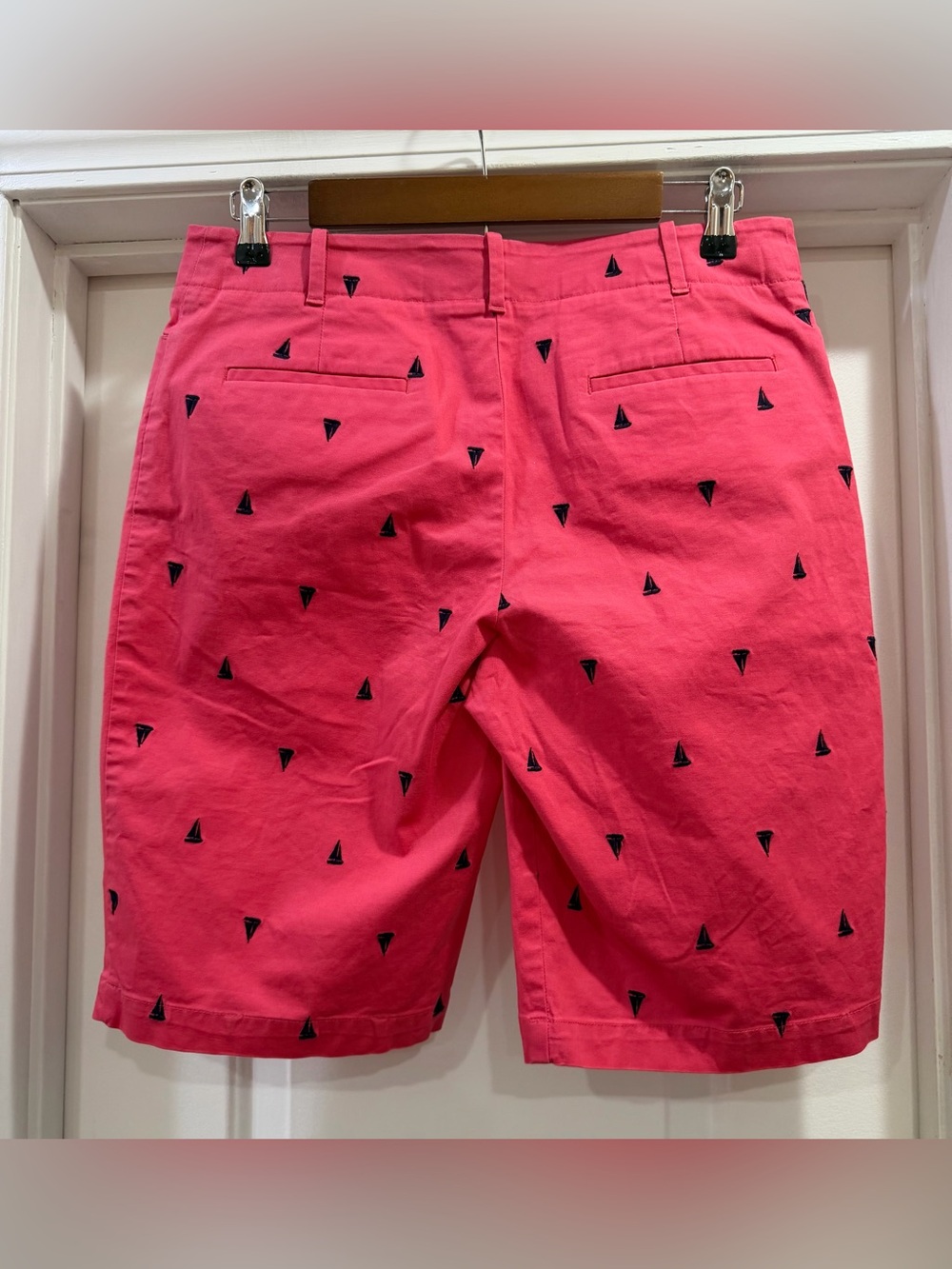 Talbots Relaxed Chino Shorts Sailboat Embroidered Size 8